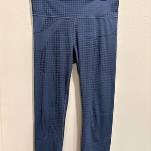 Under Armour Blue Textured Capris
